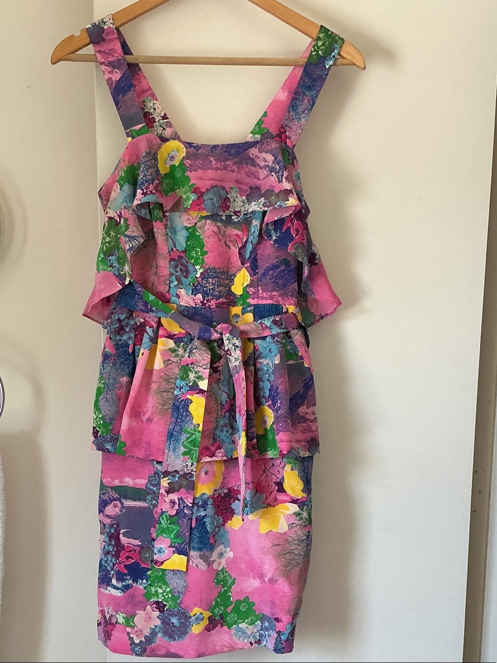 PETER SOM Women’s Floral Pink Ruffled Sundress with Belt